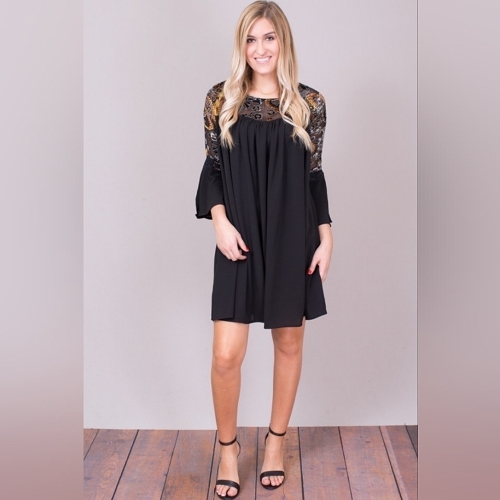 Floral Velvet Bell Sleeve Dress